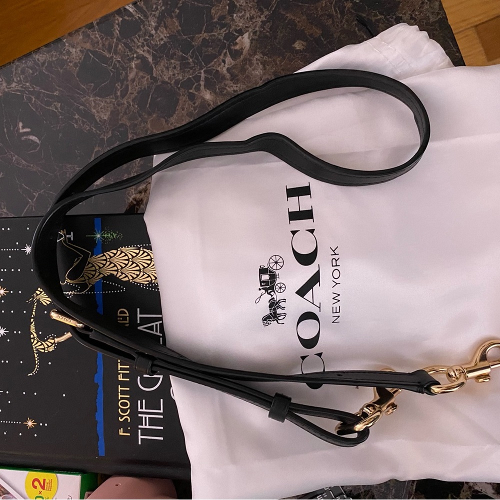 Coach Handbag - Picture 11 of 12